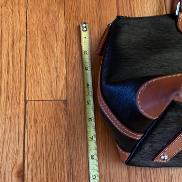 Dooney and Bourke Black Satchel - Good Used Condition 🌺 - Picture 14 of 16